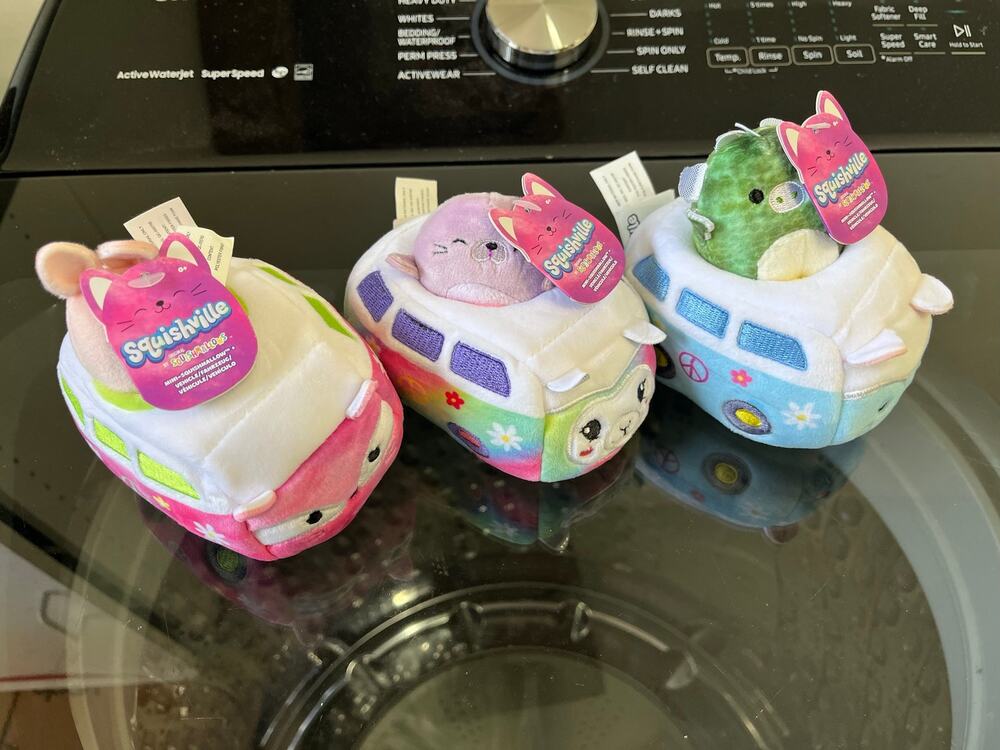 3 Squishmallow Squishville in Van Bundle Lot